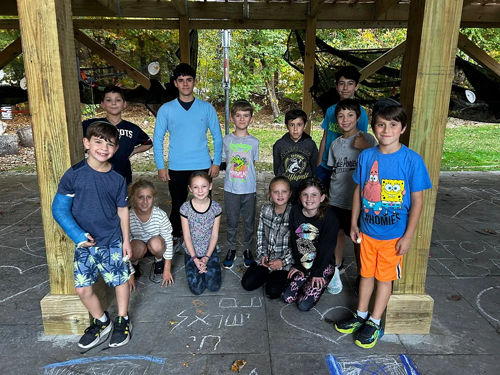 Group of kids from Chaverim